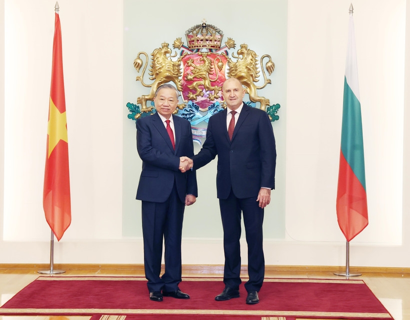 Vietnam attaches special importance to relations with Bulgaria: Party chief